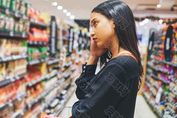 2025年04月03日:消费者对美国经济走向的信心创12年新低